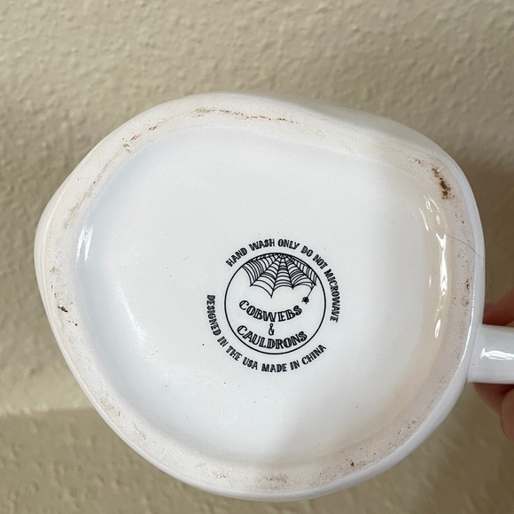 Halloween Ghost Ceramic Coffee mug 👻 - Picture 4 of 6